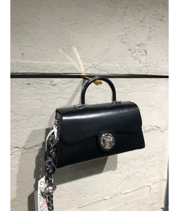 ELA BUTİK -Giyim ve Aksesuar Mağazası     