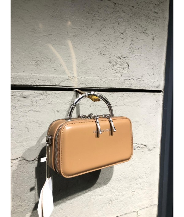 ELA BUTİK -Giyim ve Aksesuar Mağazası     