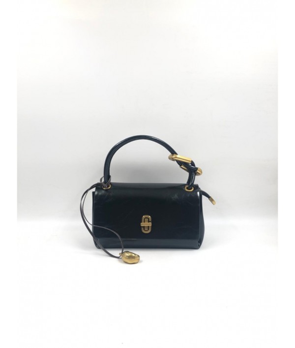 ELA BUTİK -Giyim ve Aksesuar Mağazası     